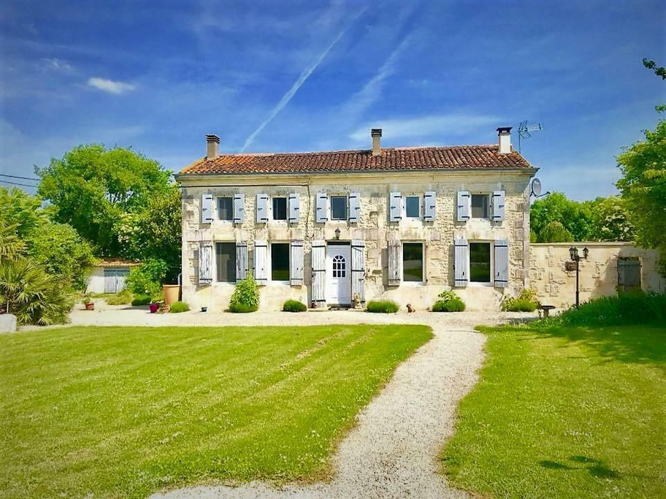 Maison Lavande Bed & Breakfast แซ็ง-ฌ็อง-เด-อ็องเจลี ภายนอก รูปภาพ